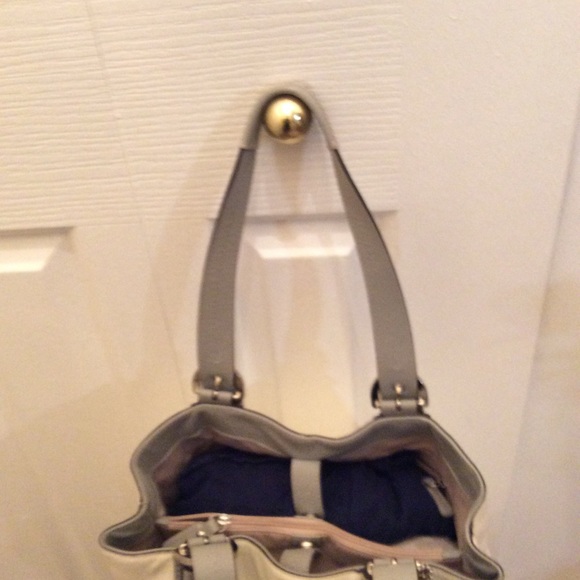 COACH HANDBAG - Picture 3 of 4